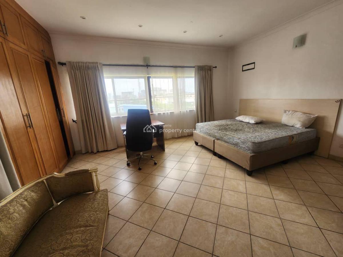 Very Spacious 3 Bedroom Semi Furnished Apartment, Dideolu Estate, Victoria Island (vi), Lagos, Flat / Apartment for Rent