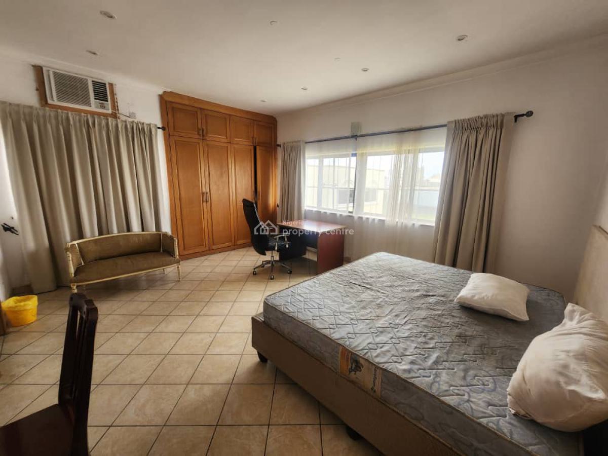 Very Spacious 3 Bedroom Semi Furnished Apartment, Dideolu Estate, Victoria Island (vi), Lagos, Flat / Apartment for Rent