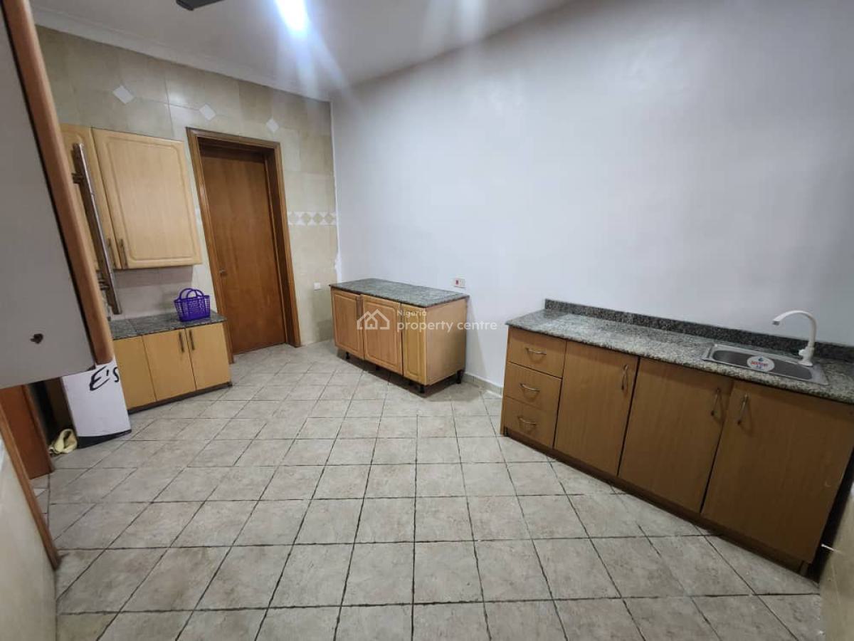 Very Spacious 3 Bedroom Semi Furnished Apartment, Dideolu Estate, Victoria Island (vi), Lagos, Flat / Apartment for Rent