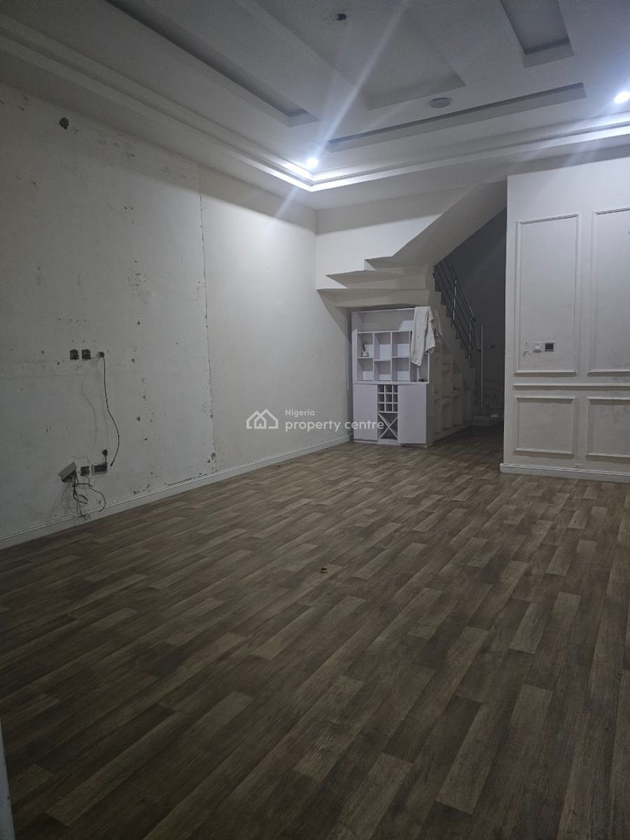 4 Bedrooms Semi Detached Duplex, Cheyvirew Estate, Chevron Drive, Lekki, Lagos, Semi-detached Duplex for Rent