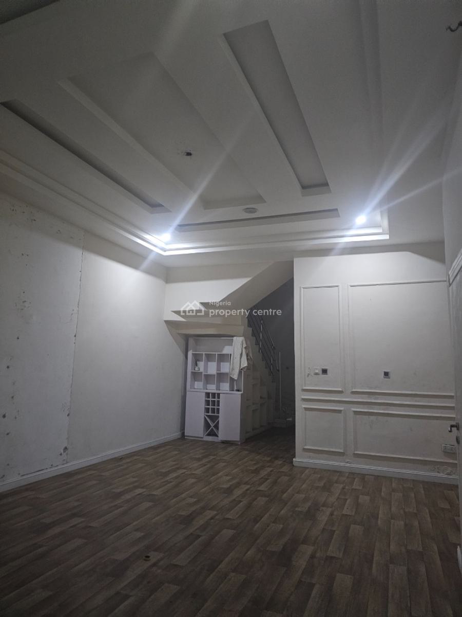 4 Bedrooms Semi Detached Duplex, Cheyvirew Estate, Chevron Drive, Lekki, Lagos, Semi-detached Duplex for Rent
