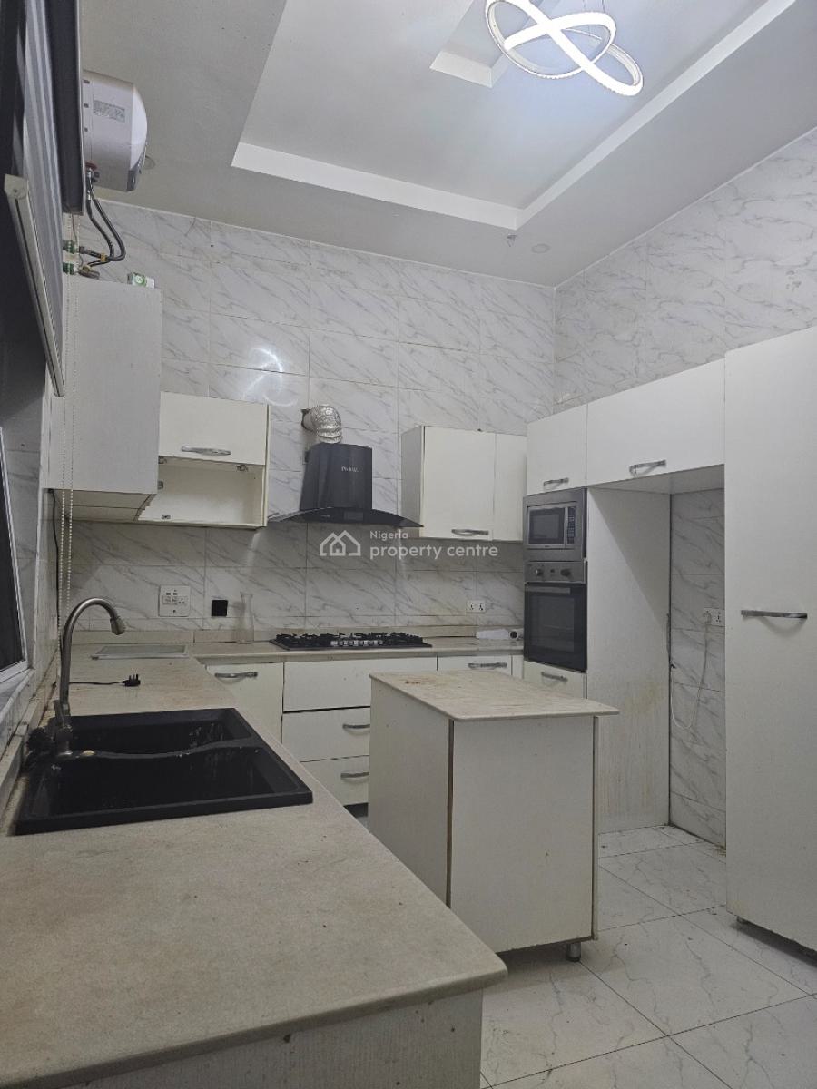 4 Bedrooms Semi Detached Duplex, Cheyvirew Estate, Chevron Drive, Lekki, Lagos, Semi-detached Duplex for Rent