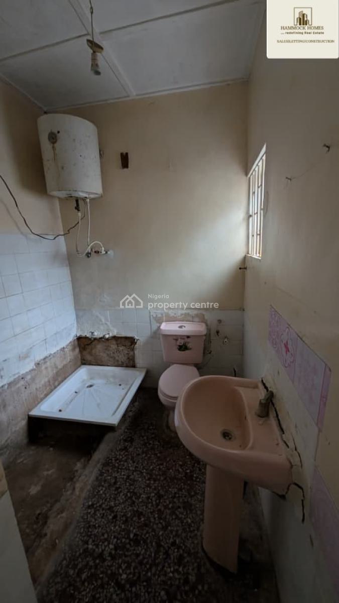 a Very Structurally Sound 4 Bedroom Detached Bungalow, Benjamin Eleyele, Eleyele, Ibadan, Oyo, House for Sale
