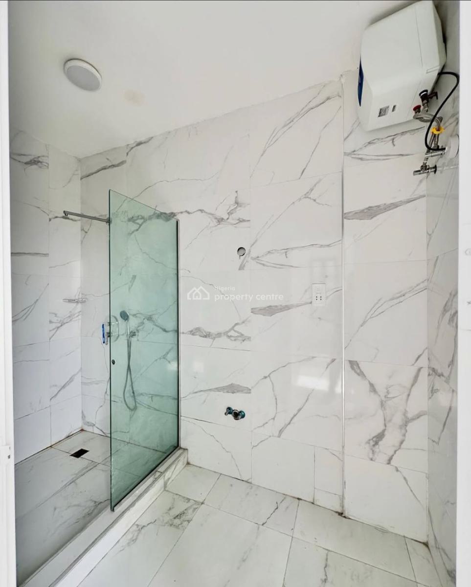 4 Bedroom All Ensuite Amazing 360 View Elevator Service Quarters Well, Lekki Phase 1, Lekki, Lagos, Flat / Apartment for Sale