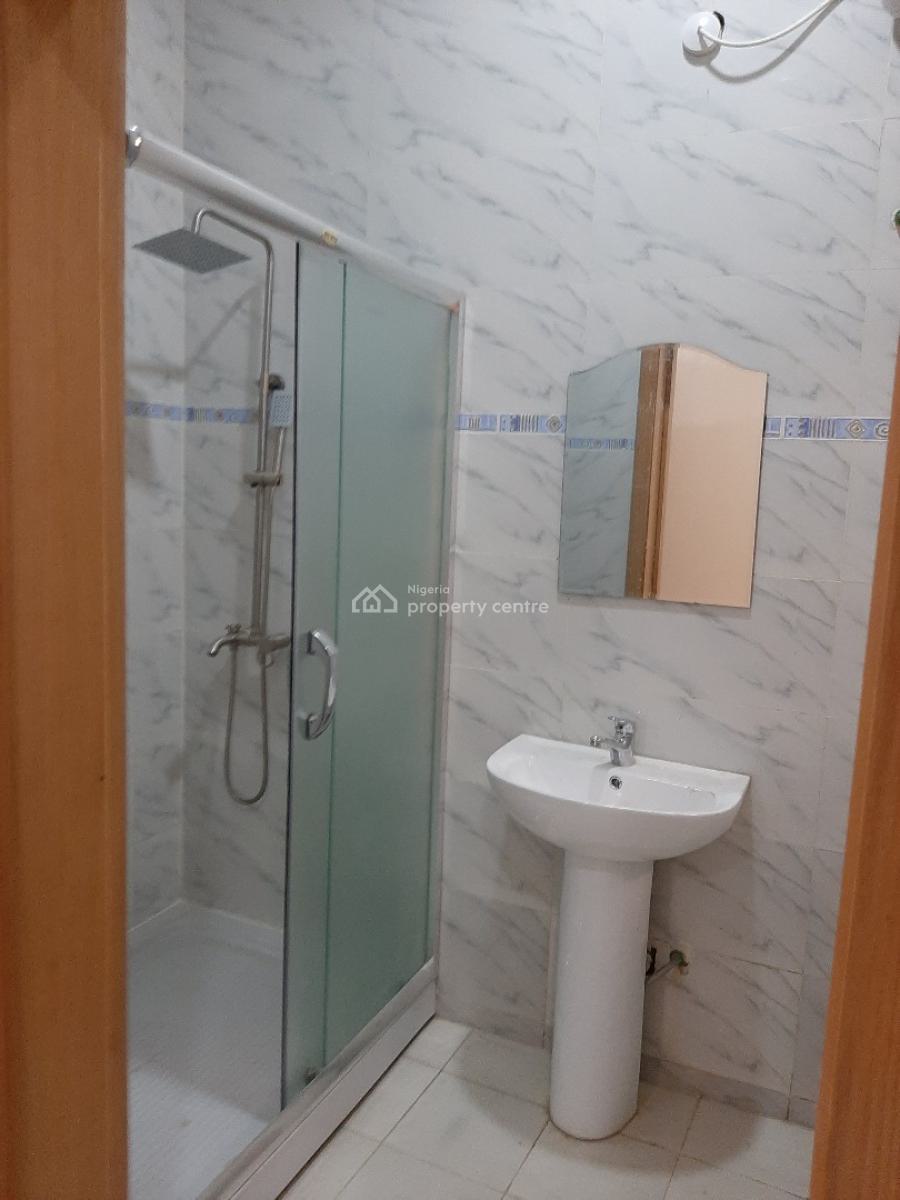 Serviced 3 Bedroom En-suite Flat with Fitted Kitchen/pantry, Cooker, H, Oniru, Victoria Island (vi), Lagos, Flat / Apartment for Rent
