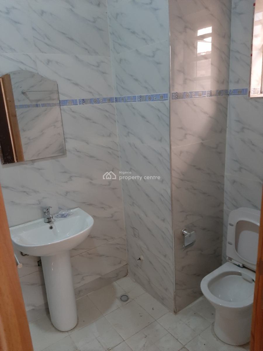Serviced 3 Bedroom En-suite Flat with Fitted Kitchen/pantry, Cooker, H, Oniru, Victoria Island (vi), Lagos, Flat / Apartment for Rent