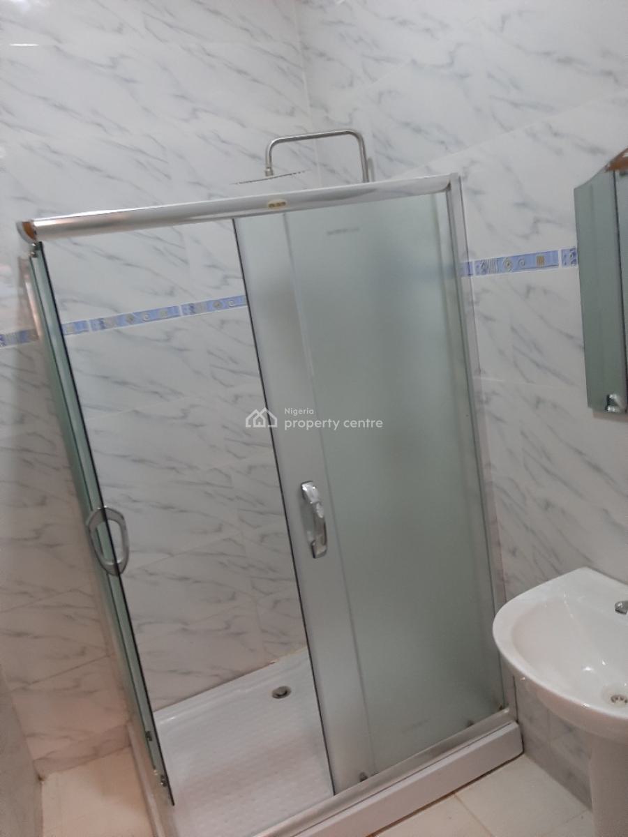 Serviced 3 Bedroom En-suite Flat with Fitted Kitchen/pantry, Cooker, H, Oniru, Victoria Island (vi), Lagos, Flat / Apartment for Rent