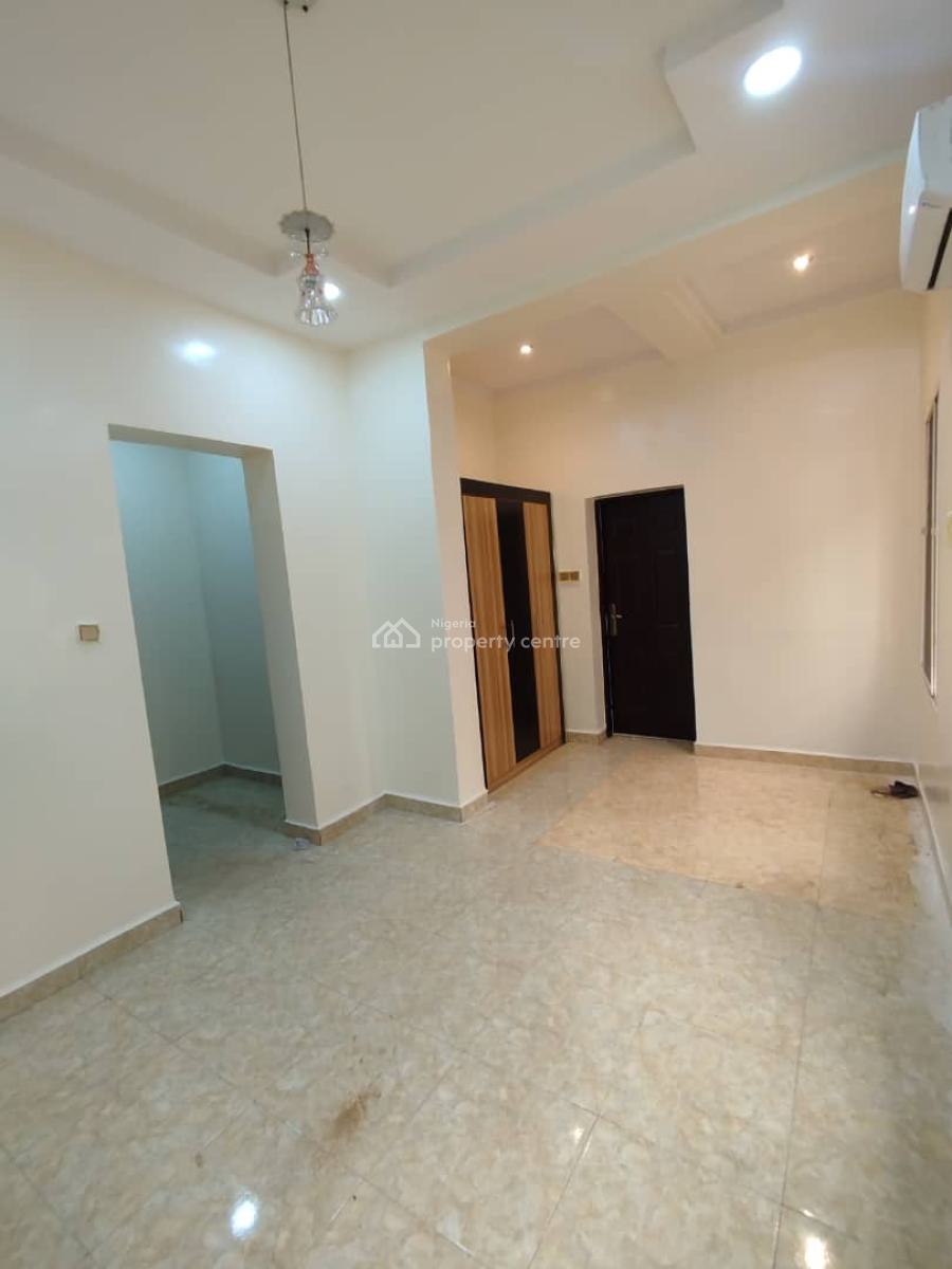Standard 4bedroom Semi Detached Duplex with Bq on a Tarred Road, Kado, Abuja, Semi-detached Duplex for Rent