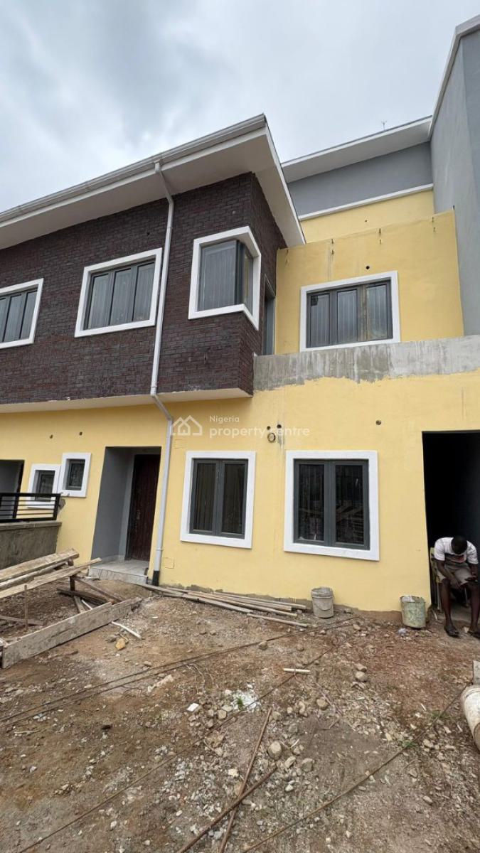 5-bedroom Terraced Duplex with Pent Floor, Kolapo Ishola Gra, Akobo, Ibadan, Oyo, Terraced Duplex for Sale