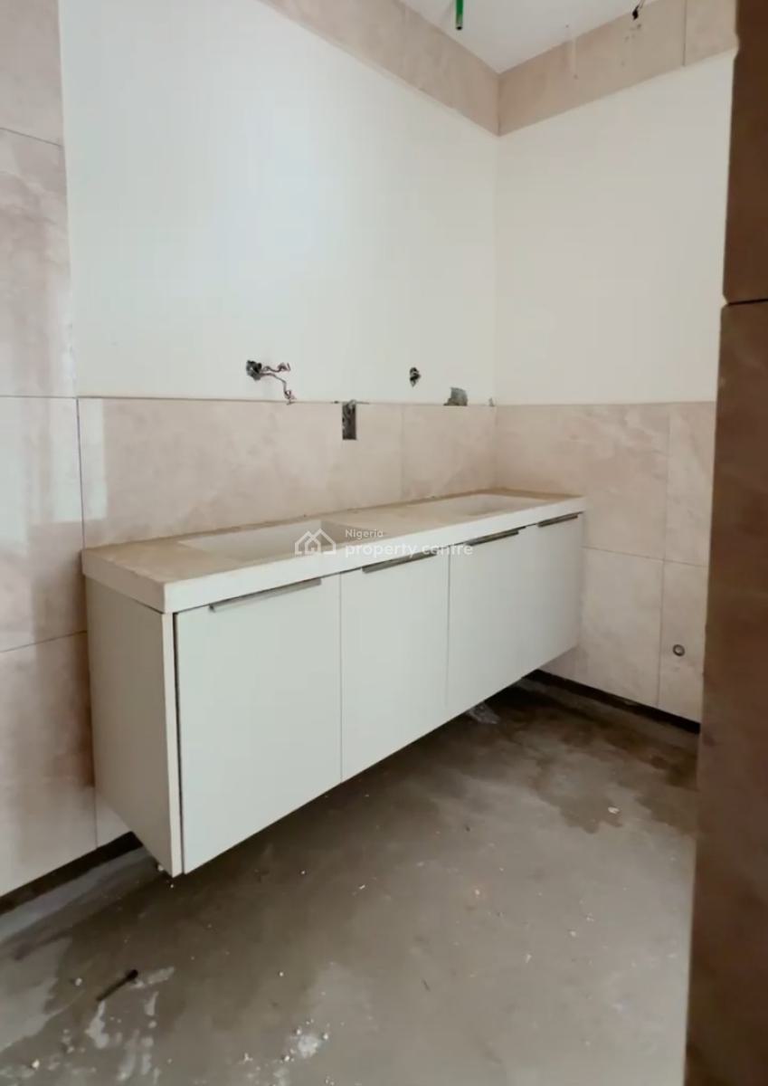 2 Bedroom Flat Bq  ⁠all Doors Are 2.8m Floor to Ceiling, Lekki Phase 1, Lekki, Lagos, Flat / Apartment for Sale