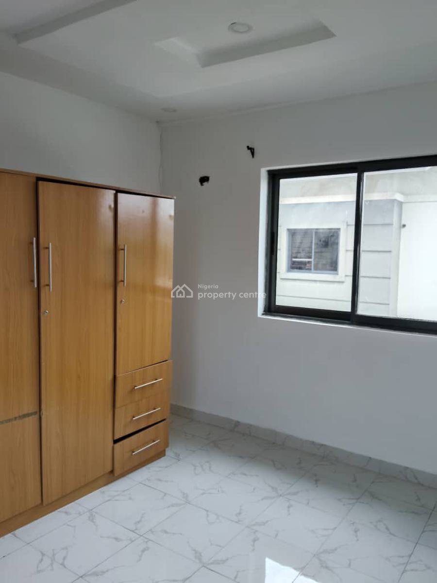 Luxury and Neat 3 Bedroom Apartment in a Very Secured Estate, Fara Park Estate, Opp Majek Bus Stop, Sangotedo, Ajah, Lagos, Flat / Apartment for Rent
