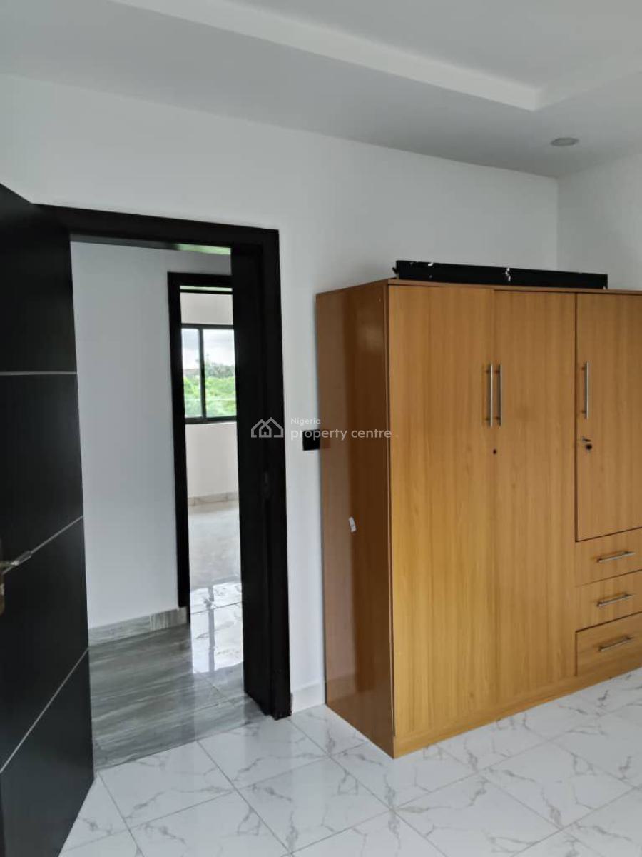 Luxury and Neat 3 Bedroom Apartment in a Very Secured Estate, Fara Park Estate, Opp Majek Bus Stop, Sangotedo, Ajah, Lagos, Flat / Apartment for Rent