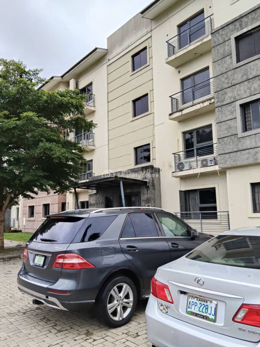 Luxury and Neat 3 Bedroom Apartment in a Very Secured Estate, Fara Park Estate, Opp Majek Bus Stop, Sangotedo, Ajah, Lagos, Flat / Apartment for Rent