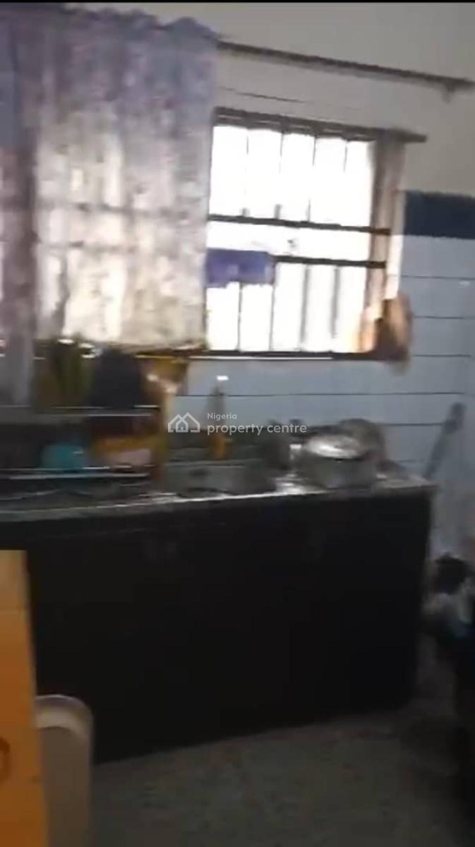 3 Bedroom Flat, Anthony, Maryland, Lagos, Flat / Apartment for Sale