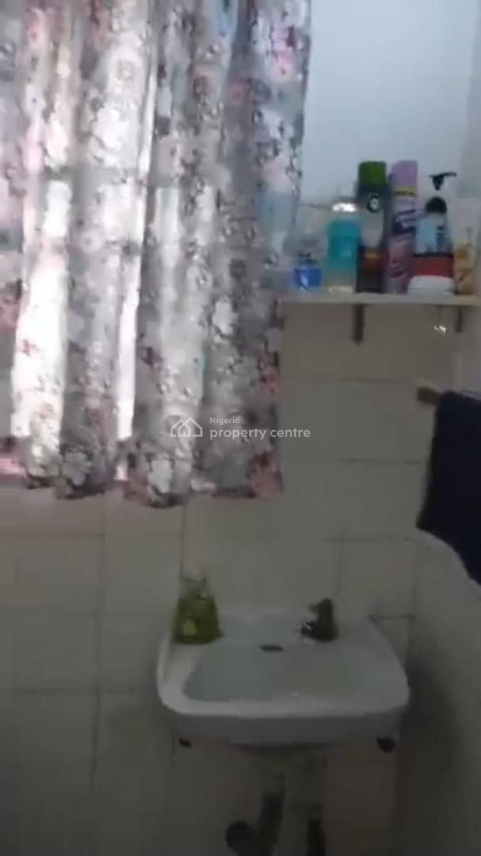3 Bedroom Flat, Anthony, Maryland, Lagos, Flat / Apartment for Sale