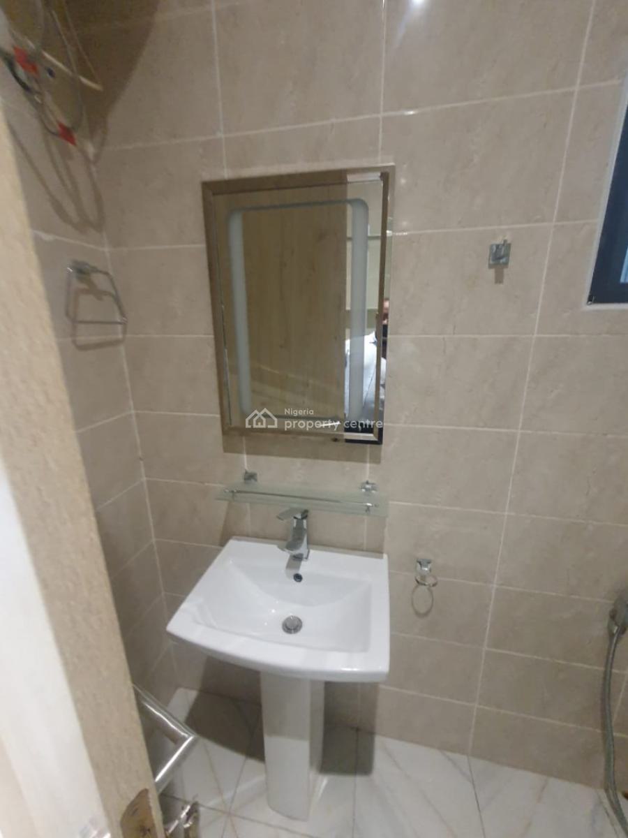 Three Bedroom Terraced Duplex with Bq, Guzape District, Abuja, Terraced Duplex for Rent