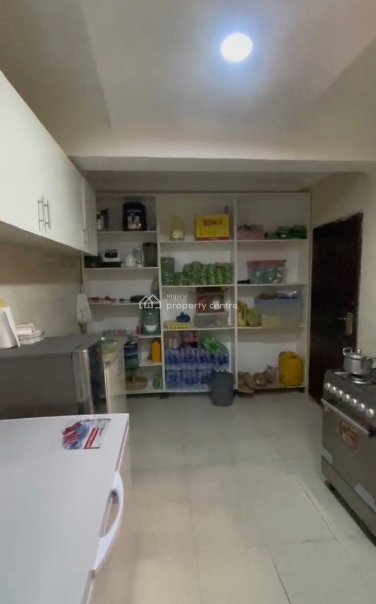 Luxury Spacious 3 Bedroom Flat, Wumba, Abuja, Block of Flats for Sale