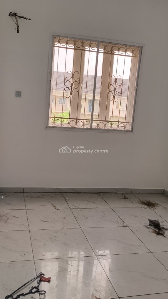 Spacious 2 Bedroom Upstairs , Personal Staircase+ Balcony, 1st Unity Estate, Ask Bencom Homes, Badore, Ajah, Lagos, Flat / Apartment for Rent
