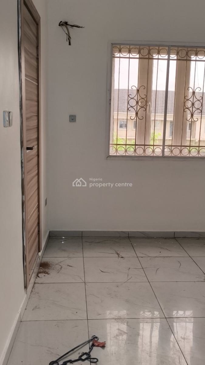 Spacious 2 Bedroom Upstairs , Personal Staircase+ Balcony, 1st Unity Estate, Ask Bencom Homes, Badore, Ajah, Lagos, Flat / Apartment for Rent