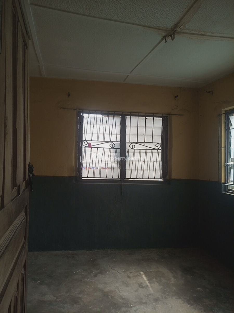 Spacious Mini Flat Room and Parlour Upstair, Oworonshoki, Kosofe, Lagos, Mini Flat (room and Parlour) for Rent