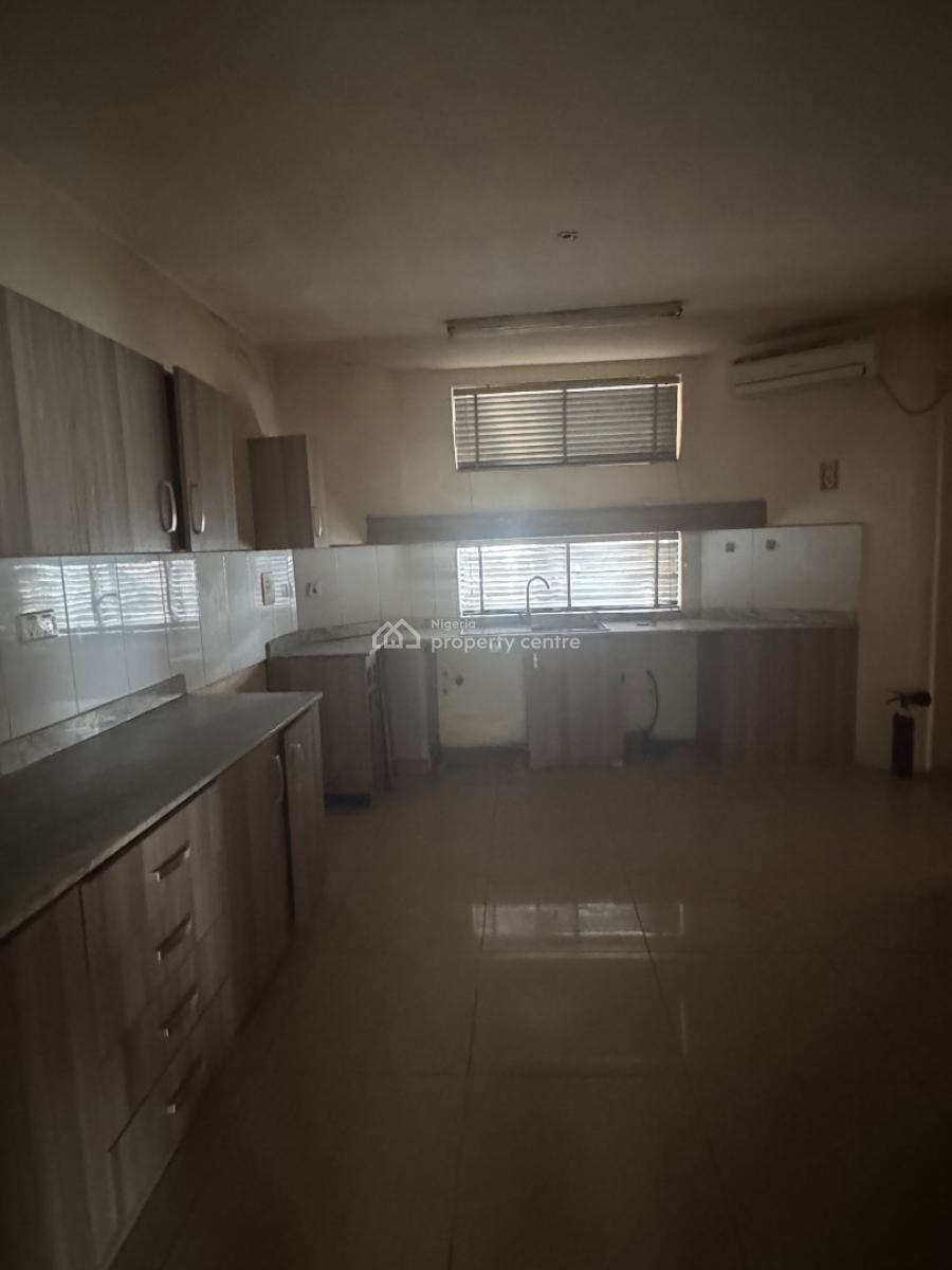 Three Bedroom Terrace in Ikoyi, Cameron Road, Ikoyi, Ikoyi, Lagos, Flat / Apartment for Rent