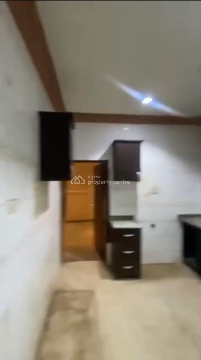 5 Bedrooms Terraced Duplex with Bq, Durumi, Abuja, Commercial Property for Rent