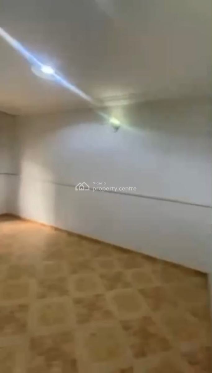 5 Bedrooms Terraced Duplex with Bq, Durumi, Abuja, Commercial Property for Rent