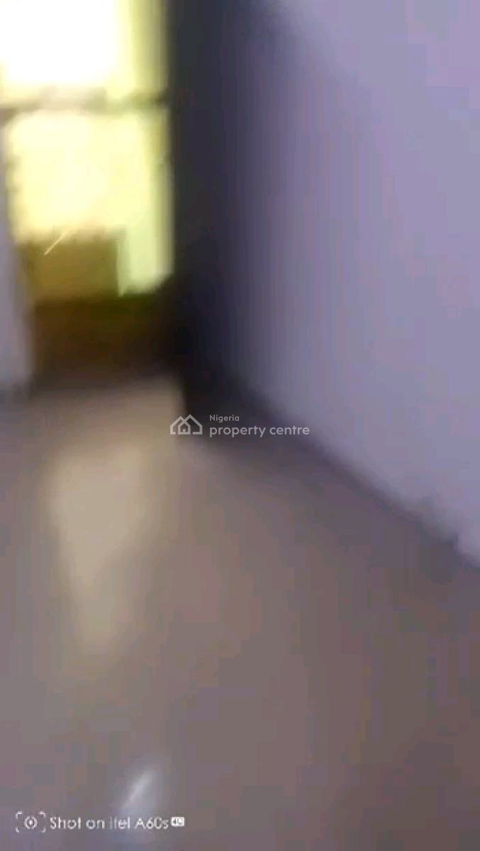 a Relatively New and Standard Roomself Con, Upstairs with Pop, Off Market Street, Shomolu, Lagos, Self Contain (single Rooms) for Rent
