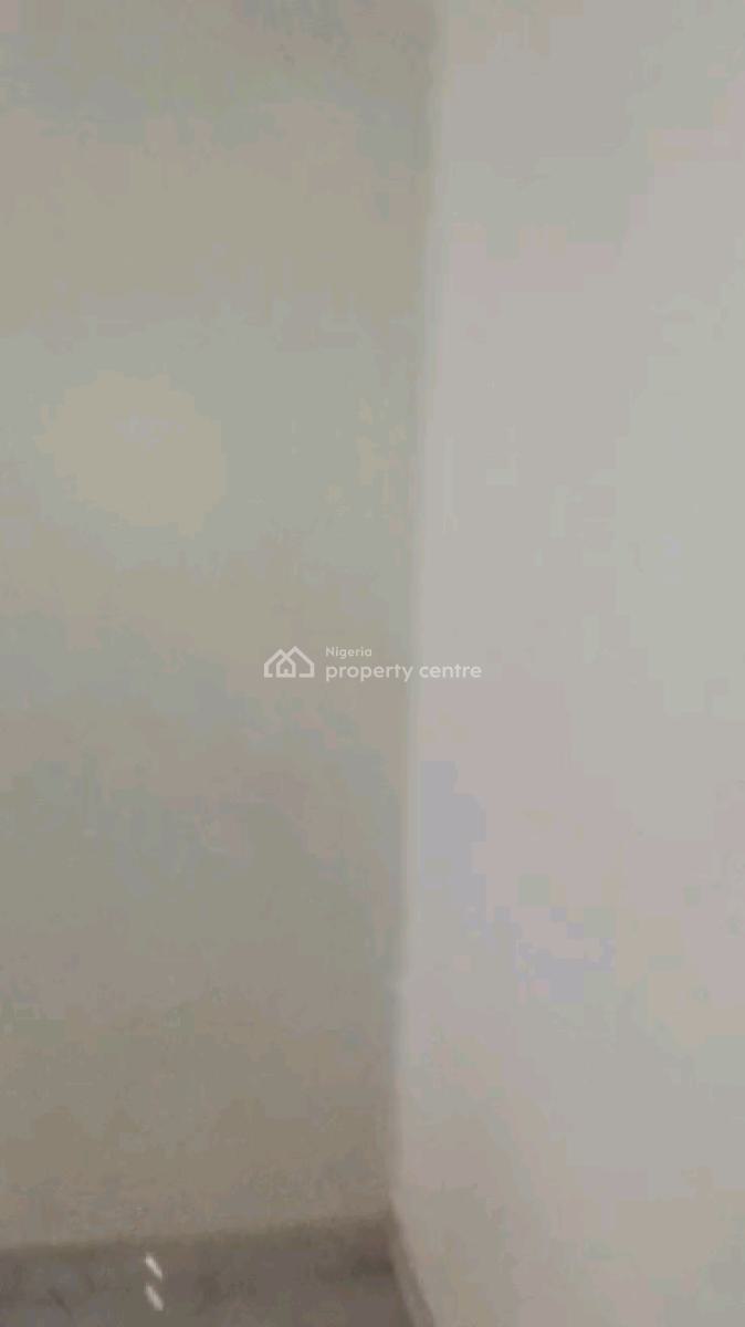 a Very Spacious Two Bedroom Flat, Adekunle, Yaba, Lagos, Flat / Apartment for Rent