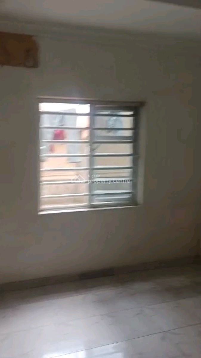a Very Spacious Two Bedroom Flat, Adekunle, Yaba, Lagos, Flat / Apartment for Rent