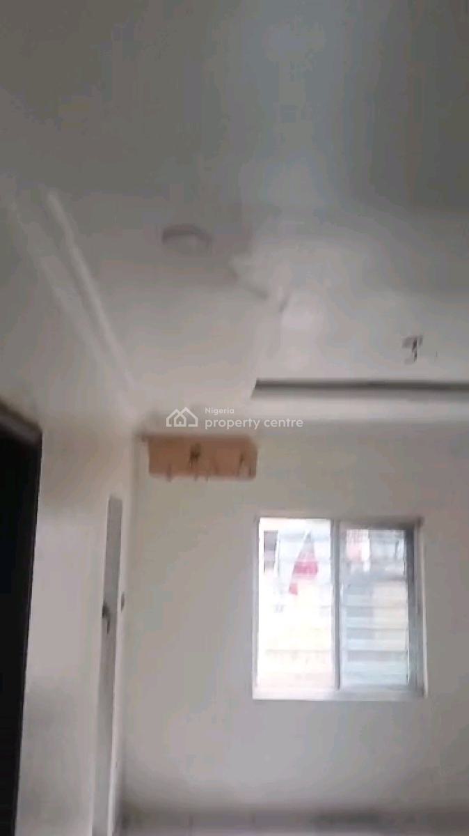 a Very Spacious Two Bedroom Flat, Adekunle, Yaba, Lagos, Flat / Apartment for Rent