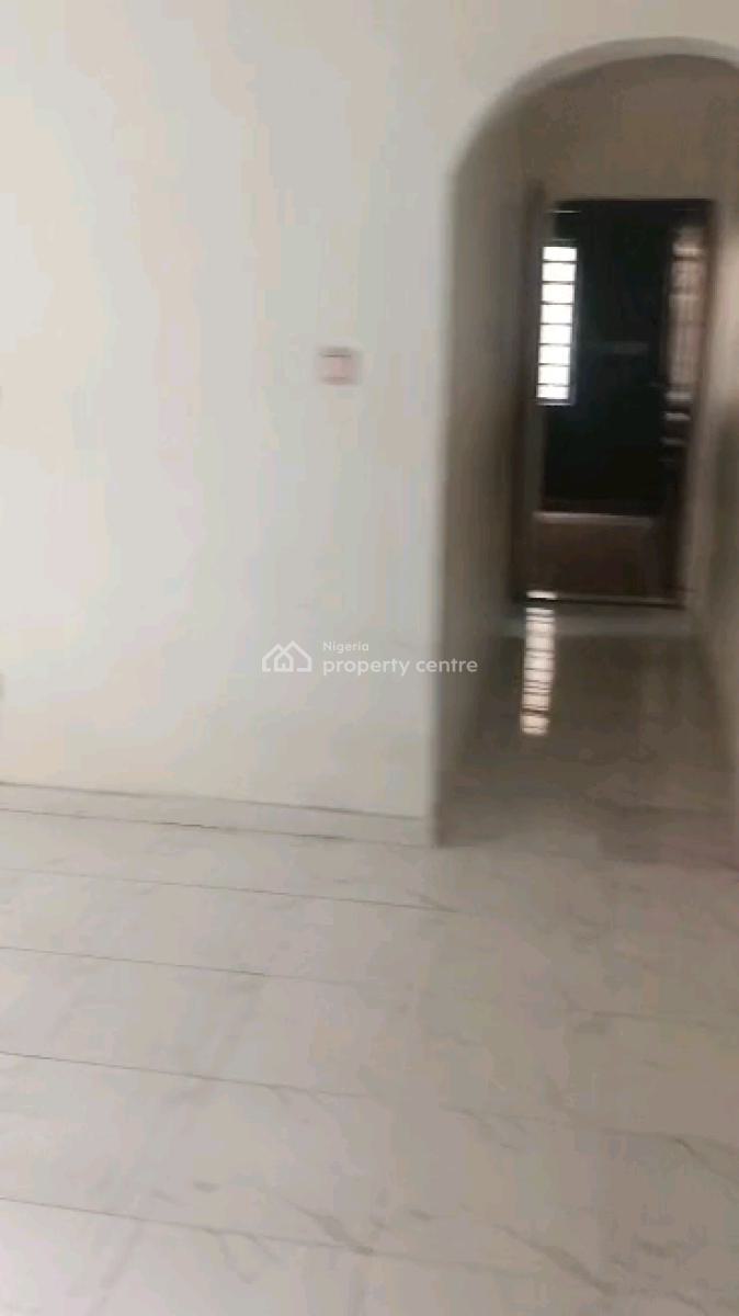 a Very Spacious Two Bedroom Flat, Adekunle, Yaba, Lagos, Flat / Apartment for Rent