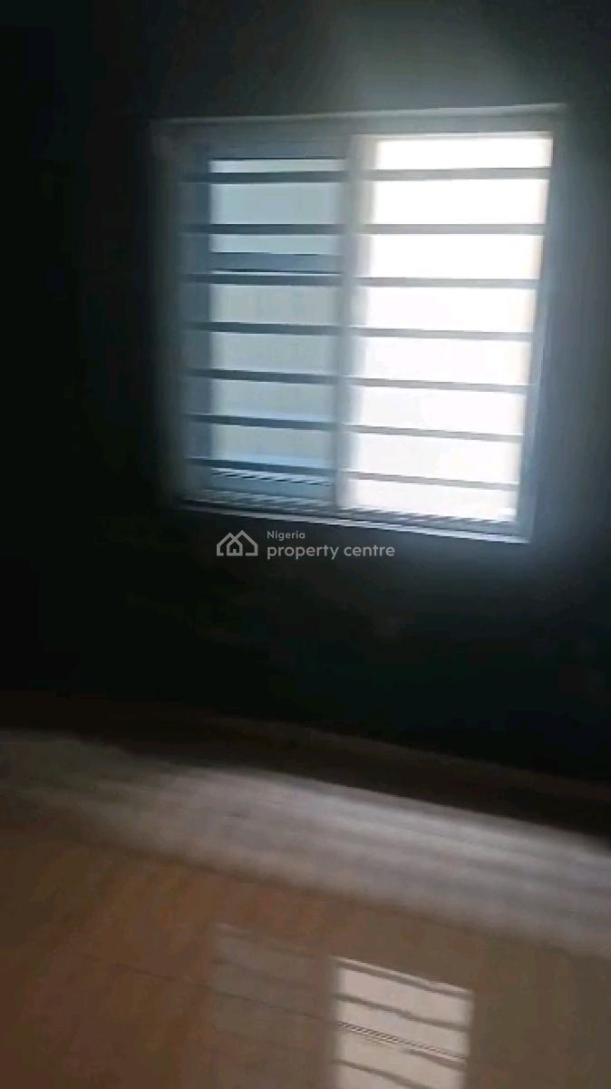 a Very Spacious Two Bedroom Flat, Adekunle, Yaba, Lagos, Flat / Apartment for Rent