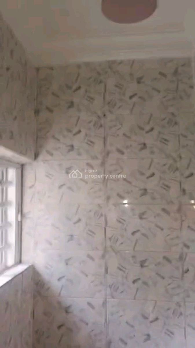 a Very Spacious Two Bedroom Flat, Adekunle, Yaba, Lagos, Flat / Apartment for Rent