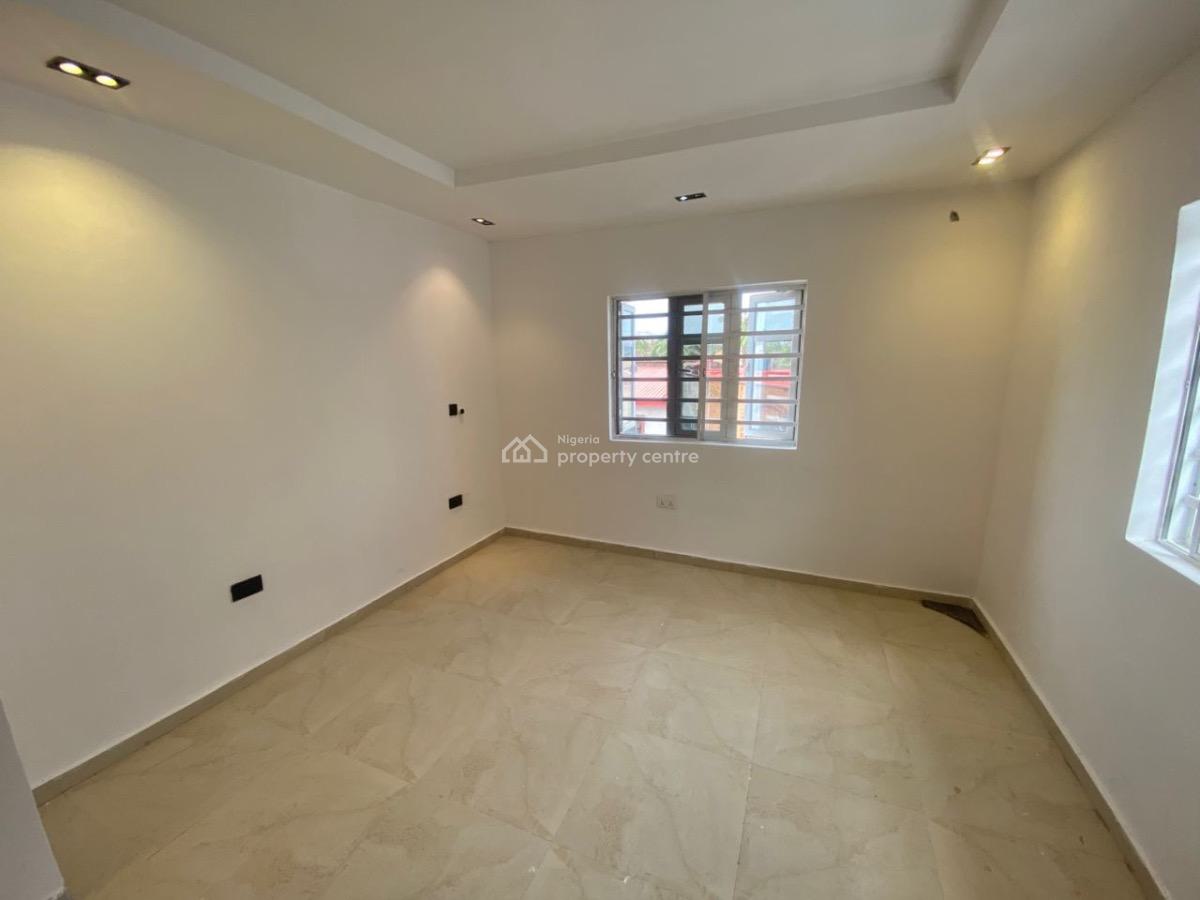 2 Bedroom Apartment, Admiralty Way, Lekki Phase 1, Lekki, Lagos, Flat / Apartment for Rent