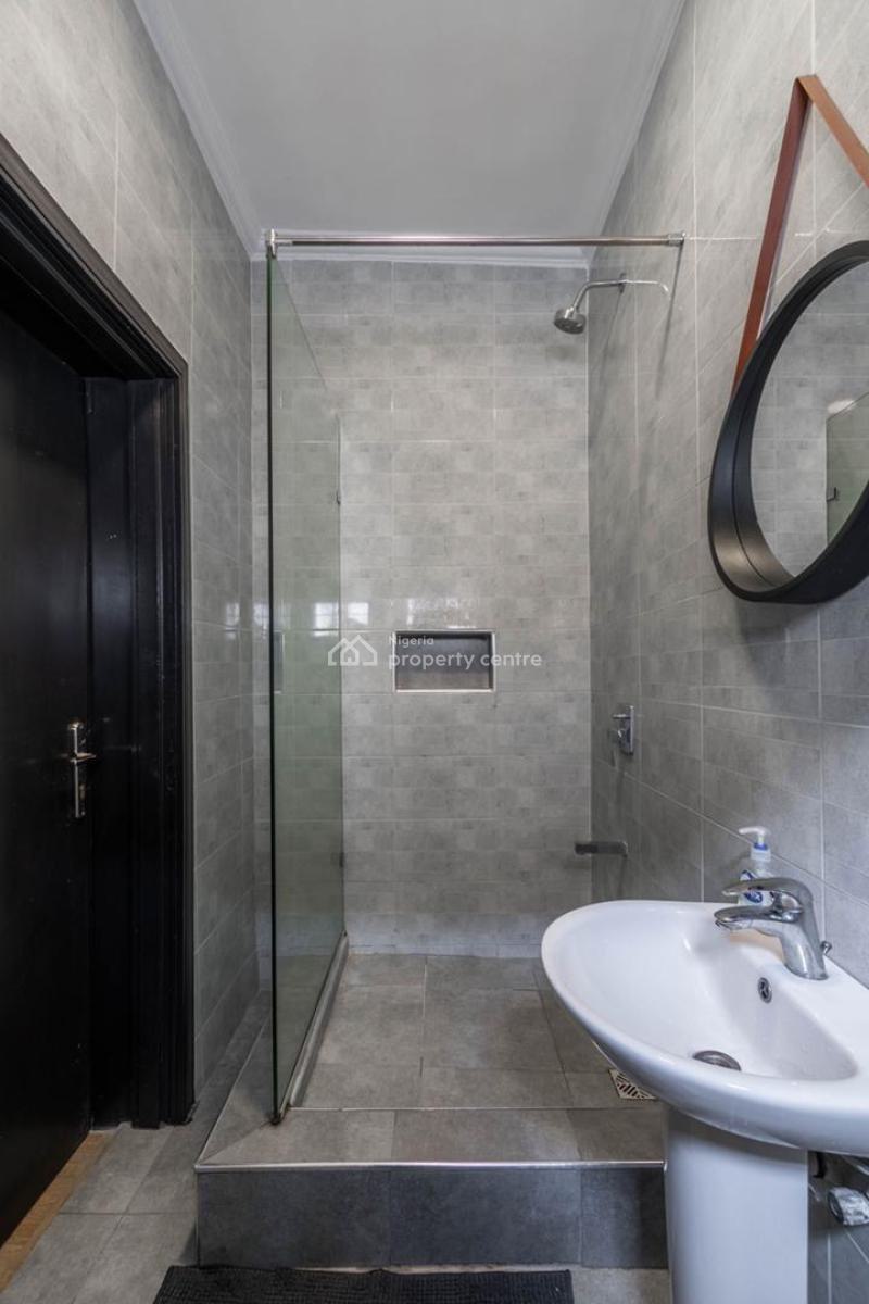 Astonishing 1-bedroom Serviced Apartment, Lekki Phase 1, Lekki, Lagos, Mini Flat (room and Parlour) Short Let