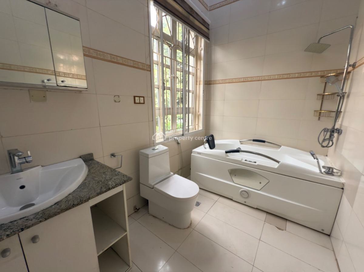 Classic 4-bedroom Detached House, Maitama, Maitama District, Abuja, Detached Duplex for Rent