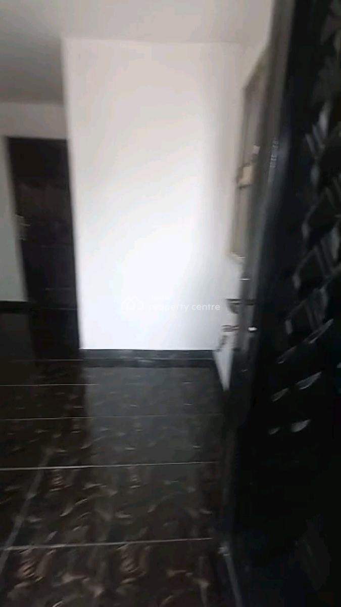 Renovated Miniflat Bq with 2t/1b, All Round Tiles, Kitchen Cabs, Soluyi, Gbagada, Lagos, Mini Flat (room and Parlour) for Rent