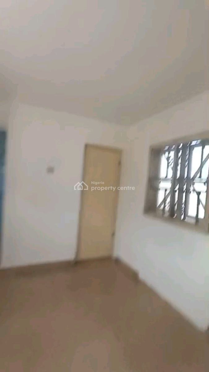 Renovated Miniflat Bq with 2t/1b, All Round Tiles, Kitchen Cabs, Soluyi, Gbagada, Lagos, Mini Flat (room and Parlour) for Rent