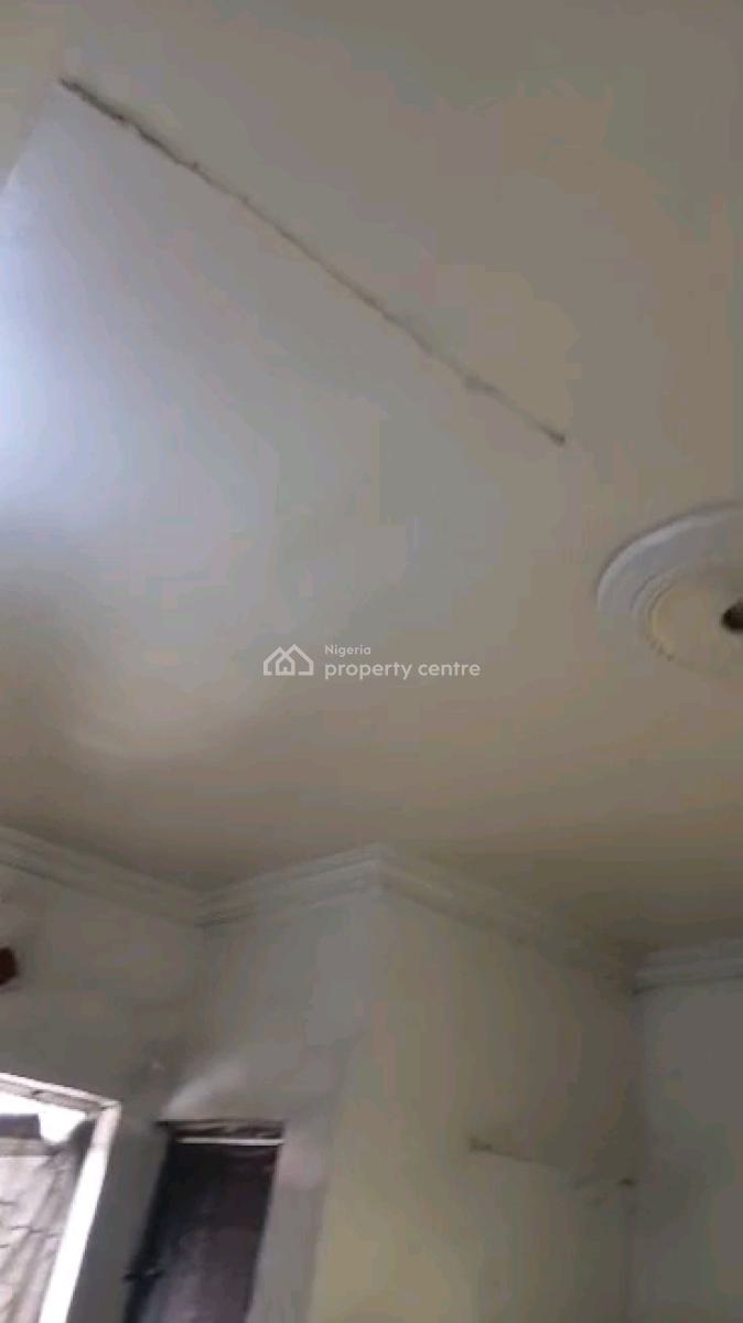 Mini Flat, Adekunle, Yaba, Lagos, Mini Flat (room and Parlour) for Rent