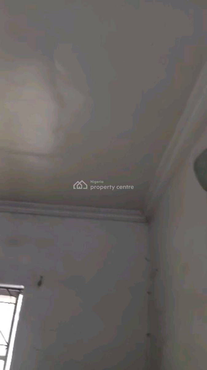 Mini Flat, Adekunle, Yaba, Lagos, Mini Flat (room and Parlour) for Rent