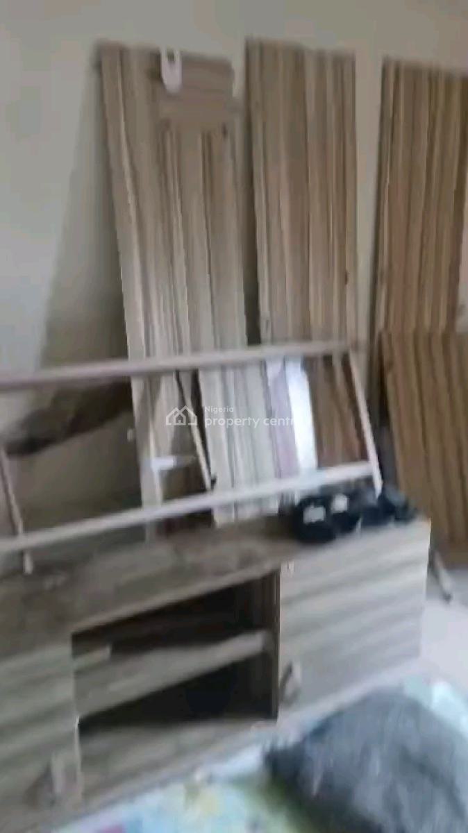 Mini Flat, Adekunle, Yaba, Lagos, Mini Flat (room and Parlour) for Rent