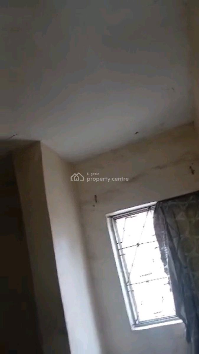 Mini Flat, Adekunle, Yaba, Lagos, Mini Flat (room and Parlour) for Rent