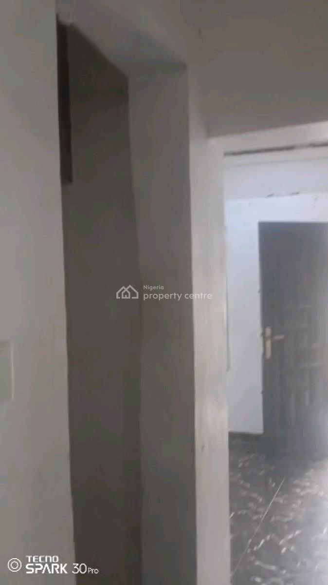 Standard N Executive  Mini Flat, Abeokuta Street, Yaba, Lagos, Mini Flat (room and Parlour) for Rent