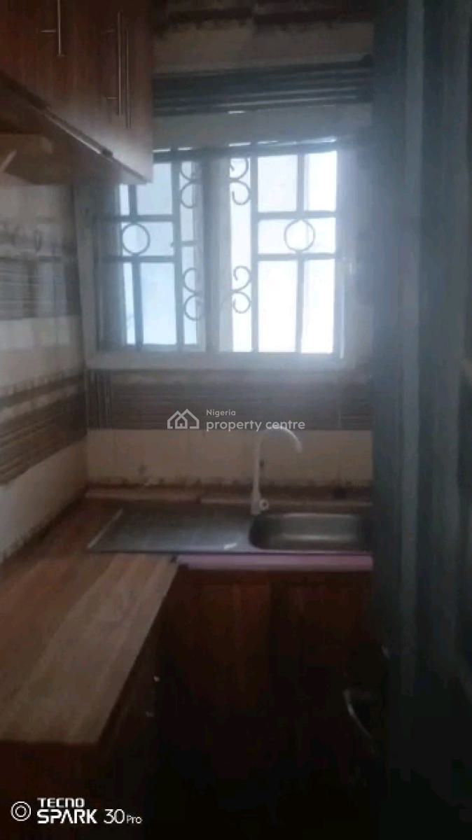 Standard N Executive  Two Bedroom Flat, Old Yaba Road, Adekunle, Yaba, Lagos, Flat / Apartment for Rent