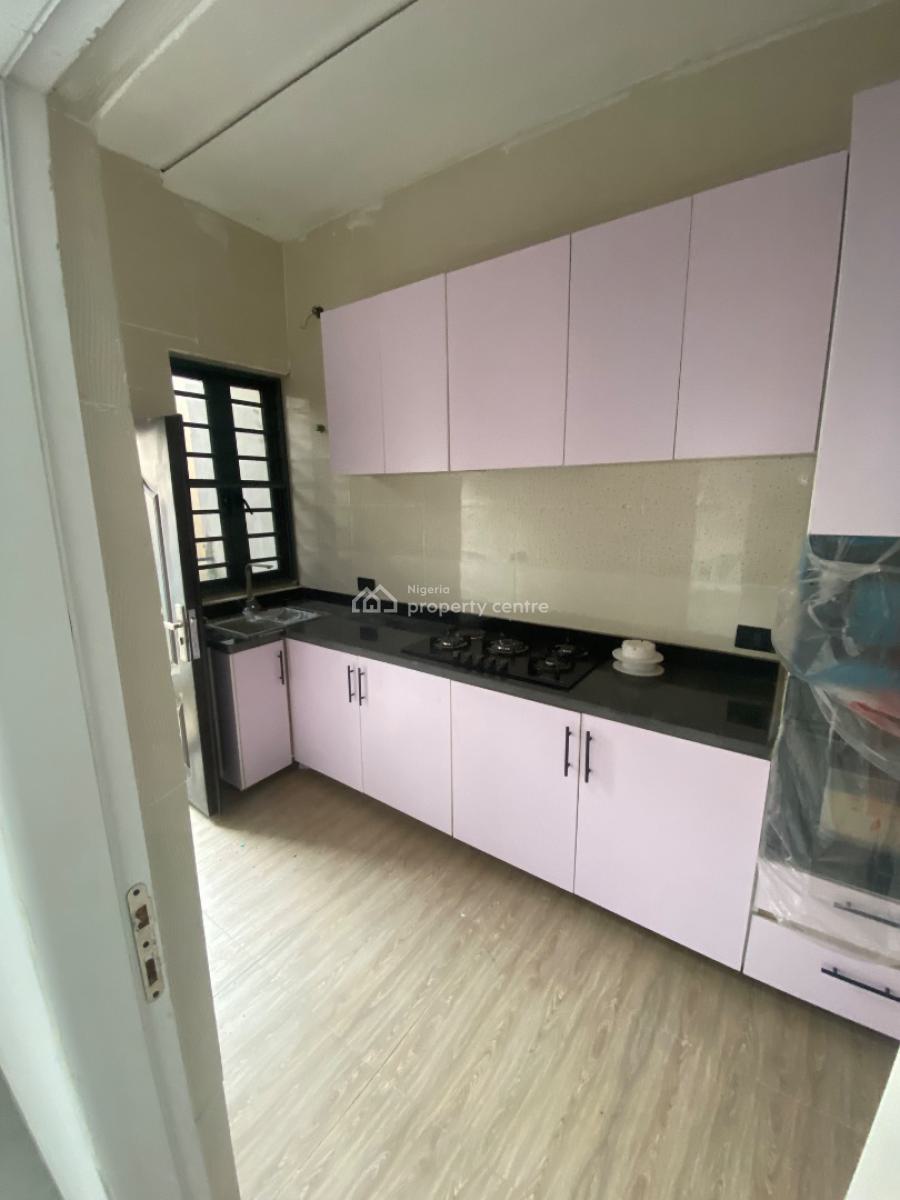 Nice 2 Bedroom Flat, Ologolo, Lekki, Lagos, Flat / Apartment for Sale
