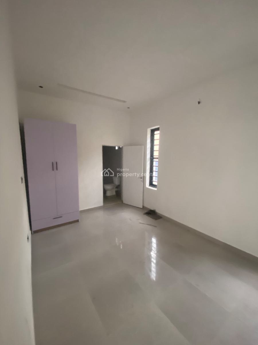 Nice 2 Bedroom Flat, Ologolo, Lekki, Lagos, Flat / Apartment for Sale