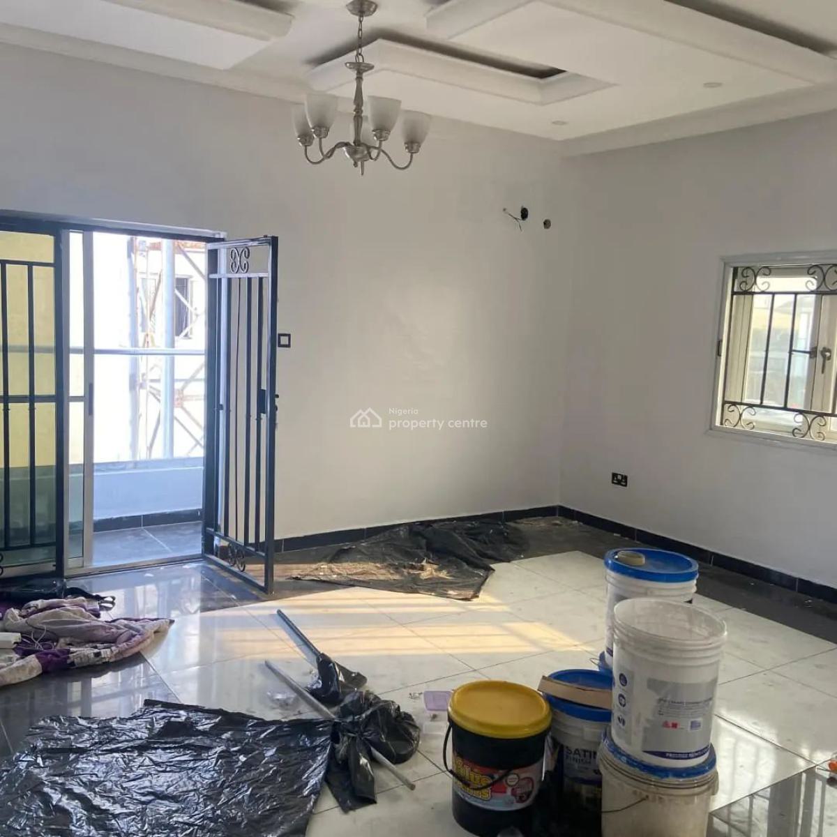 Clean Standard Ensuit 3 Bedroom Spacious Terrace House with Bq, Right Hand Side, Lekki Phase 1, Lekki, Lagos, Terraced Duplex for Rent