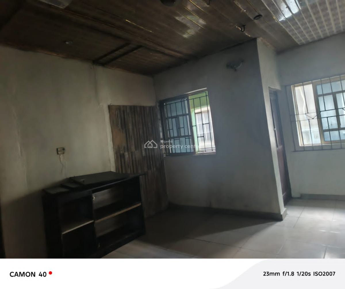 Decent 2 Bedroom in a Calm Location  Upstairs, Weighbridge, Mile 12, Kosofe, Lagos, Flat / Apartment for Rent