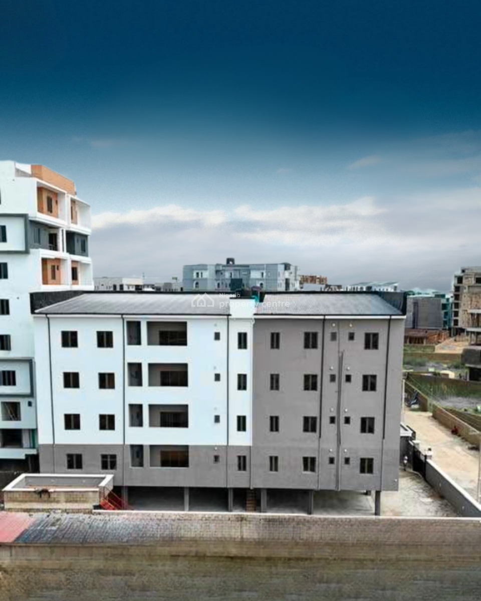 Spacious 3 Bedroom Apartment, Freedom Way Lekki Phase 1, Lekki Phase 1, Lekki, Lagos, Flat / Apartment for Sale